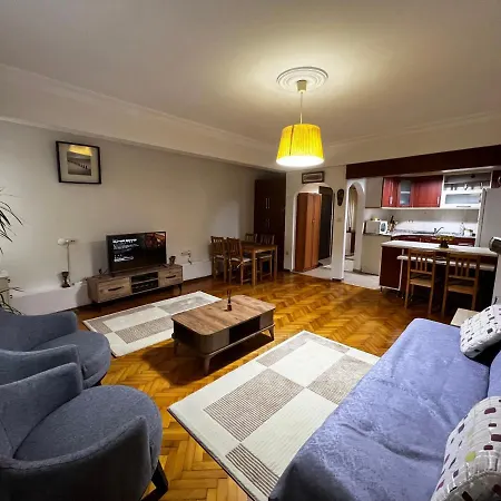 Cozy In Kadikoy Apartment *